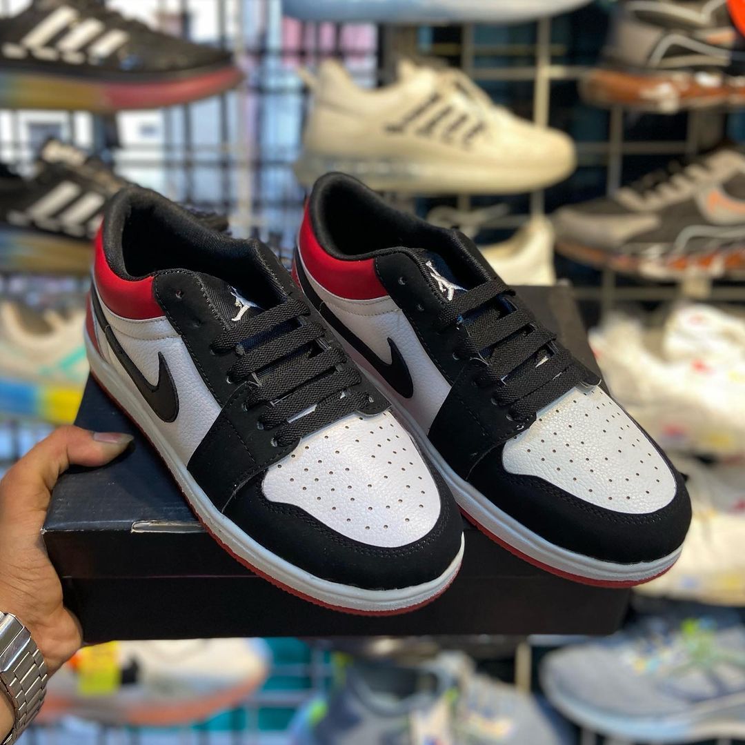 Nike First Copy Sneakers Air Jordan Sneakers White/Black/Red